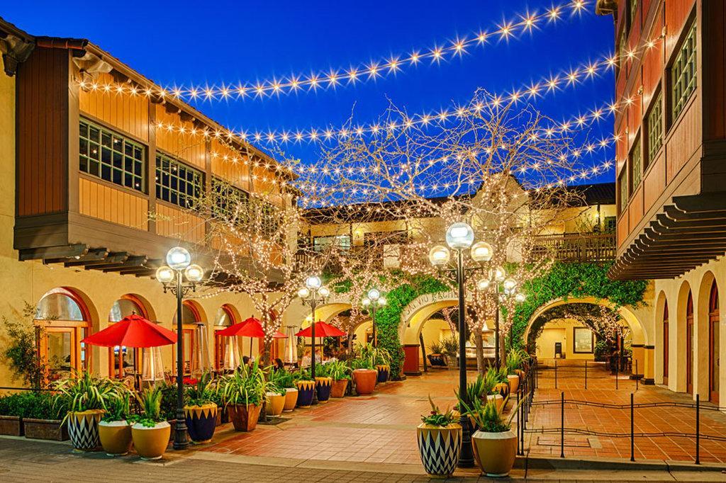 Plaza Hotel 4*